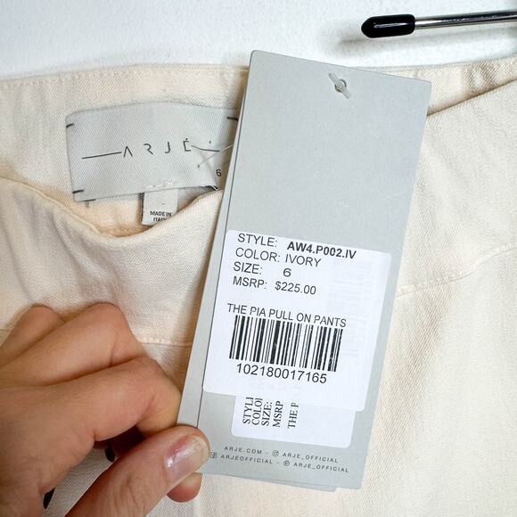 NWT ARJE The Pia Pull-on Pants in Ivory high rise tapered leg 3218 - Picture 3 of 6